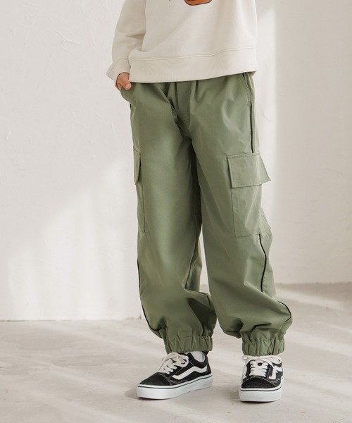 coca（coca）（コカ）の「キッズ ラインカーゴジョガーパンツ（スウェットパンツ・キッズ・ブラック/カーキ・120/130/140/150）」の6枚目の写真