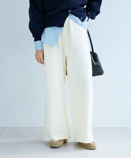 le.coeur blanc(ルクールブラン)の「スウェットイージーワイドパンツ(スウェットパンツ・レディース・ライトグレー/アイボリー・38)」の2枚目の写真