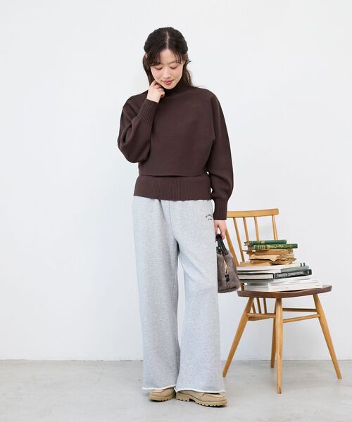 le.coeur blanc(ルクールブラン)の「スウェットイージーワイドパンツ(スウェットパンツ・レディース・ライトグレー/アイボリー・38)」の3枚目の写真