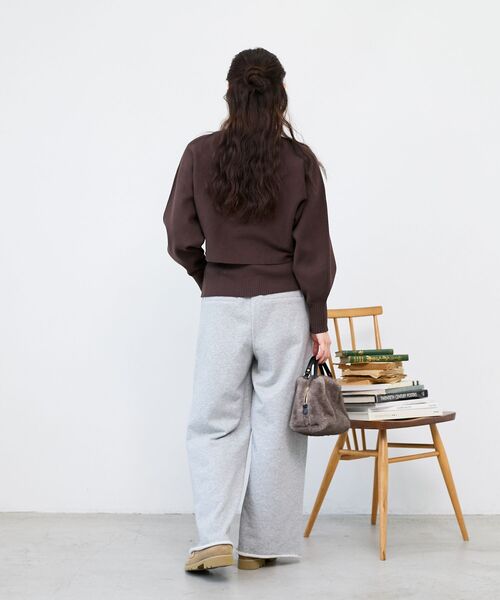 le.coeur blanc(ルクールブラン)の「スウェットイージーワイドパンツ(スウェットパンツ・レディース・ライトグレー/アイボリー・38)」の5枚目の写真