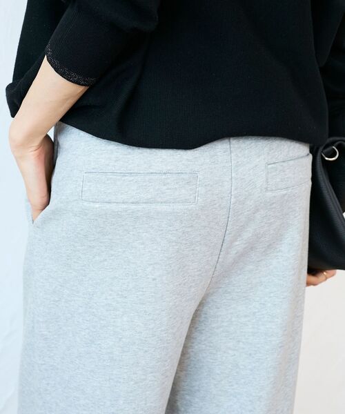 le.coeur blanc(ルクールブラン)の「スウェットイージーワイドパンツ(スウェットパンツ・レディース・ライトグレー/アイボリー・38)」の11枚目の写真