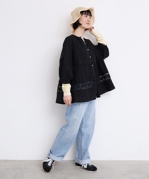 l'atelier du savon(アトリエドサボン)の「つぎはぎレース パッチワークブラウス(シャツ/ブラウス・レディース・ブラック/ホワイト・FREE)」の4枚目の写真