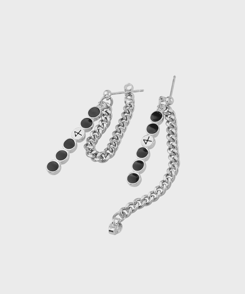 NONENON(ノンノン)の「DOUBLE GRAPE CHAIN EAR(ピアス(両耳用)・レディース・その他・FREE)」の2枚目の写真