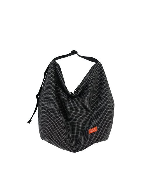 POSH-PROJECTS（ポッシュプロジェクト）の「F137 カンガルーバッグ ラージ ブラックグリッドストップ（ショルダーバッグ・レディース・ブラック系その他・FREE）」の2枚目の写真