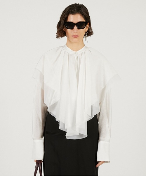 PRANK PROJECT（プランクプロジェクト）の「ボリュームラッフル2WAYトップ / Volume Ruffled 2WAY Top（シャツ/ブラウス・レディース・ブラック/ホワイト・FREE）」の6枚目の写真