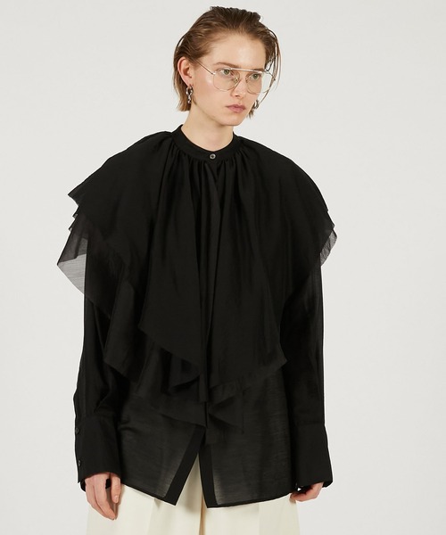 PRANK PROJECT（プランクプロジェクト）の「ボリュームラッフル2WAYトップ / Volume Ruffled 2WAY Top（シャツ/ブラウス・レディース・ブラック/ホワイト・FREE）」の14枚目の写真