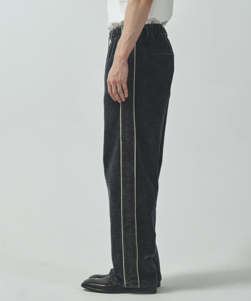 ECORR(エコル)の「コーデュロイトラックパンツ_ブラック(その他パンツ・メンズ・その他・3(XL)/1(M)/2(L))」の2枚目の写真
