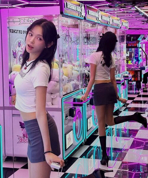 MWOONG(ムン)の「bloom in Seoul crop Tee(white)(Tシャツ/カットソー・レディース・その他・FREE)」の4枚目の写真
