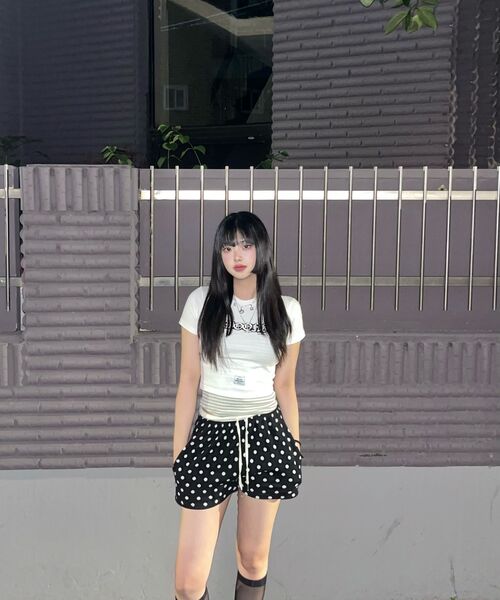 MWOONG(ムン)の「bloom in Seoul crop Tee(white)(Tシャツ/カットソー・レディース・その他・FREE)」の3枚目の写真