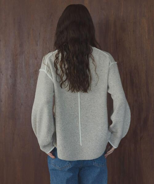 URBAN RESEARCH Sonny Label（アーバンリサーチサニーレーベル）の「バックラウンドカラーシームニットプルオーバー（ニット/セーター・レディース・ピンク/チャコールグレー/オートミール/イエロー・FREE）」の7枚目の写真