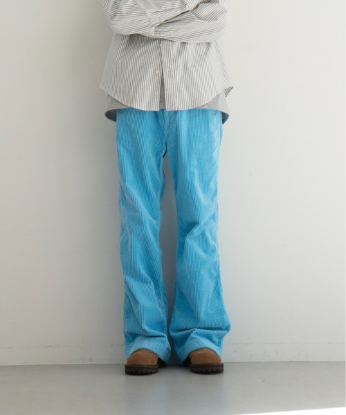 KAIKO(カイコー)の「KAIKO Colored cord flares(その他パンツ・メンズ・ライトベージュ/サックスブルー/ブルー・1/2/3)」の2枚目の写真