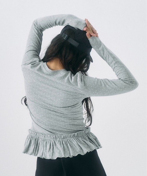 FEKETE(フェケテ)の「frill long sleeve tee / フリルロンT(Tシャツ/カットソー・レディース・ホワイト/グレー系その他/ホワイト系その他・SMALL/LARGE/MEDIUM)」の10枚目の写真