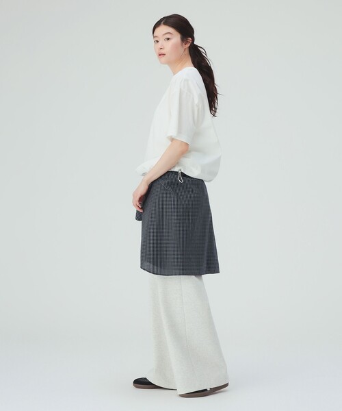 BEAMS HEART(ビームスハート)の「異素材 ドロスト プルオーバー(Tシャツ/カットソー・レディース・ブルー系その他/ブラック/オフホワイト・FREE)」の5枚目の写真