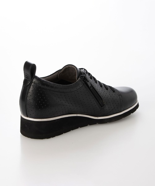 enchanted(エンチャンテッド)の「本革サイドジップエラスティックレースウェッジスニーカー(スニーカー・レディース・ホワイト/ブラック・24/23.5/23/22.5/25/24.5)」の4枚目の写真