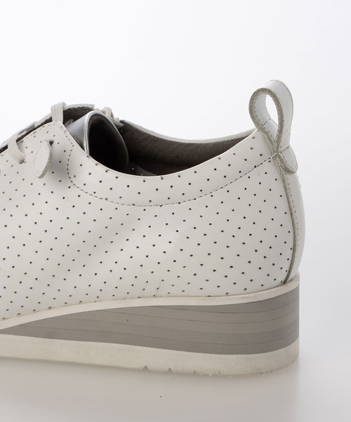 enchanted(エンチャンテッド)の「本革サイドジップエラスティックレースウェッジスニーカー(スニーカー・レディース・ホワイト/ブラック・24/23.5/23/22.5/25/24.5)」の12枚目の写真