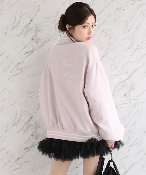 one after another NICE CLAUP（ワンアフターアナザーナイスクラップ）の「【premium order】ロゴ入りスカジャン（スカジャン・レディース・アイボリー/ピンク/ネイビー・FREE）」の3枚目の写真