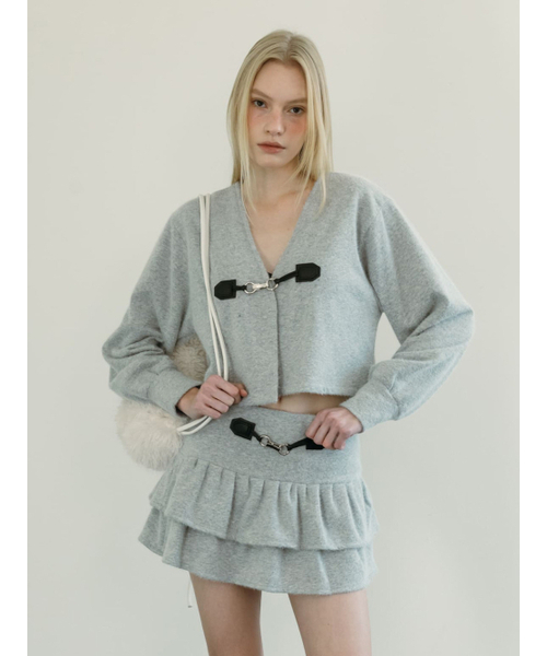 MOIFAIRE(モイフェア)の「BUCKLE SNOWFLAKE CARDIGAN SET / GREY(カーディガン/ボレロ・レディース・グレー・FREE)」の1枚目の写真