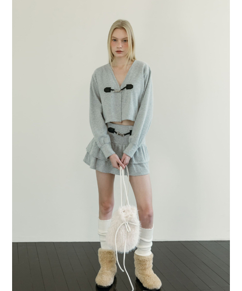 MOIFAIRE(モイフェア)の「BUCKLE SNOWFLAKE CARDIGAN SET / GREY(カーディガン/ボレロ・レディース・グレー・FREE)」の2枚目の写真