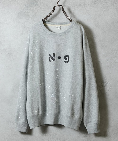 NUMBER (N)INE（ナンバーナイン）の「HAND PAINTED N-9 PRINTED CLASSIC CREWNECK SWEATSHIRT / ハンドペイント エヌナイン ロゴプリント クラシック クルーネック スウェットシャツ（スウェット・メンズ・グレー/グレー系その他2・M/XL/L）」の8枚目の写真