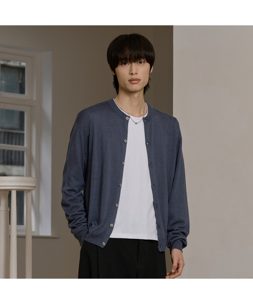 HYOJI(ヒョージ)の「カシミヤブレンドラウンドクロップニットカーディガン (5カラー)(カーディガン/ボレロ・メンズ・ブラウン/チャコール/アイボリー/ブラック/グレイッシュブルー/グレー・L/M/XL)」の6枚目の写真