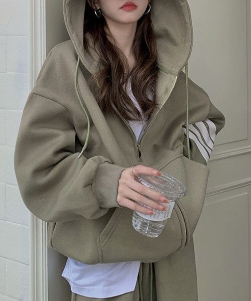 Flugge(フラッジー)の「ラインジップパーカーセットアップ(パーカー・レディース・グリーン・LARGE/MEDIUM)」の6枚目の写真