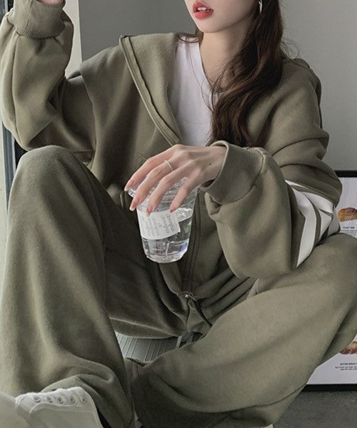 Flugge(フラッジー)の「ラインジップパーカーセットアップ(パーカー・レディース・グリーン・LARGE/MEDIUM)」の10枚目の写真