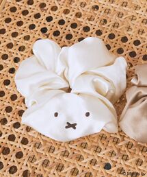earth music&ecology | miffy/earth フェイス刺繍シュシュ(その他ヘアアクセサリー)