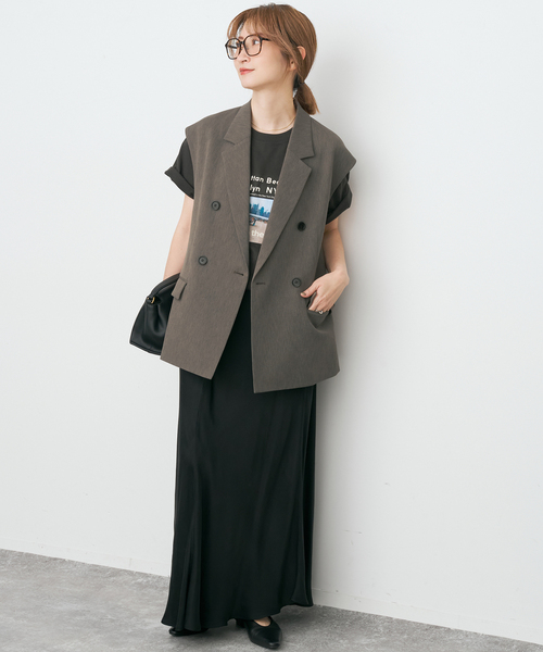 Spick & Span（スピックアンドスパン）の「エアリーブレンドダブルブレストジレ（その他アウター・レディース・ベージュ/ブラウン・38/36）」の3枚目の写真