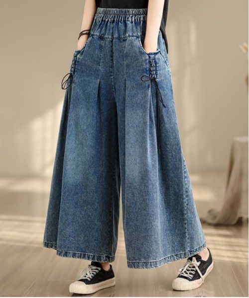 &soiree(アンドソワレ)の「レースアップワイドデニムパンツ(デニムパンツ・レディース・ブルー・X-LARGE/LARGE/MEDIUM)」の4枚目の写真