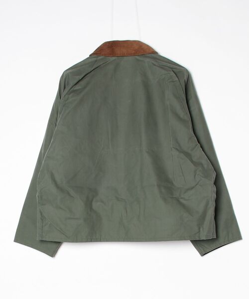 Barbour(バブアー)の「【TRANSPORT / トランスポート】ワックス ジャケット オーバーサイズフィット(ブルゾン・メンズ・カーキ/グリーン・34/36/38/40/42)」の4枚目の写真