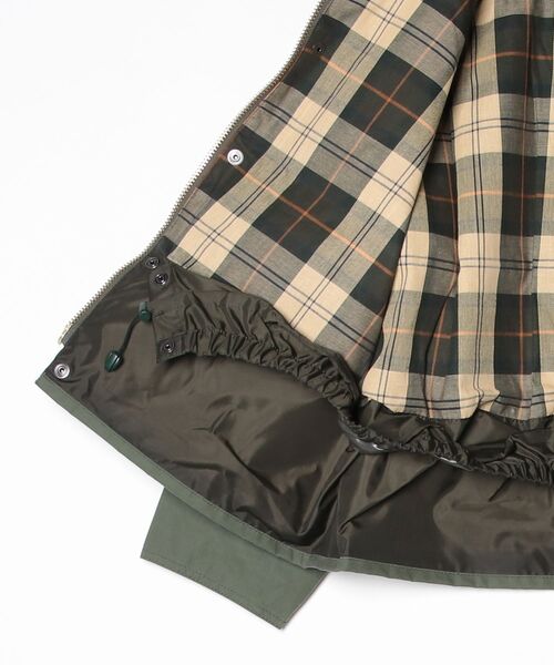 Barbour(バブアー)の「【TRANSPORT / トランスポート】ワックス ジャケット オーバーサイズフィット(ブルゾン・メンズ・カーキ/グリーン・34/36/38/40/42)」の5枚目の写真