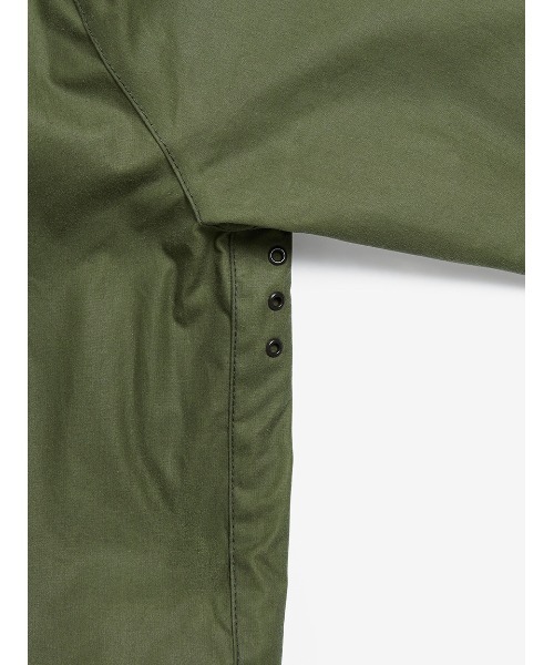Barbour(バブアー)の「【TRANSPORT / トランスポート】ワックス ジャケット オーバーサイズフィット(ブルゾン・メンズ・カーキ/グリーン・34/36/38/40/42)」の18枚目の写真