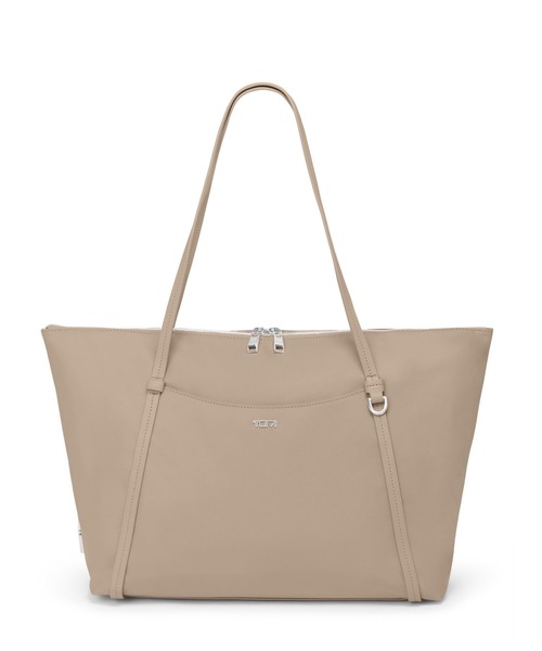 TUMI（トゥミ）の「VOYAGEUR 「キュー」トート（トートバッグ・レディース・ブラック×ゴールド/インディゴブルー/オートミール・FREE）」の2枚目の写真