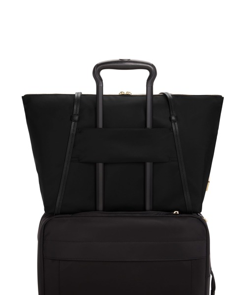 TUMI（トゥミ）の「VOYAGEUR 「キュー」トート（トートバッグ・レディース・ブラック×ゴールド/インディゴブルー/オートミール・FREE）」の18枚目の写真