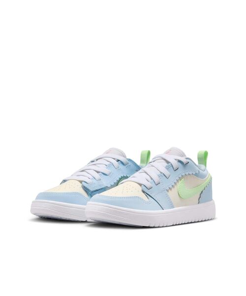 JORDAN BRAND(ジョーダンブランド)の「ジョーダン 1 LOW ALT SE リトルキッズシューズ / Jordan 1 Low Alt SE Little Kids' Shoes IB7117-403 Half Blue(スニーカー・キッズ・ライトブルー・19.5/18.5/17.5/17/22/21.5/21/20.5/20/19/18/16.5)」の5枚目の写真
