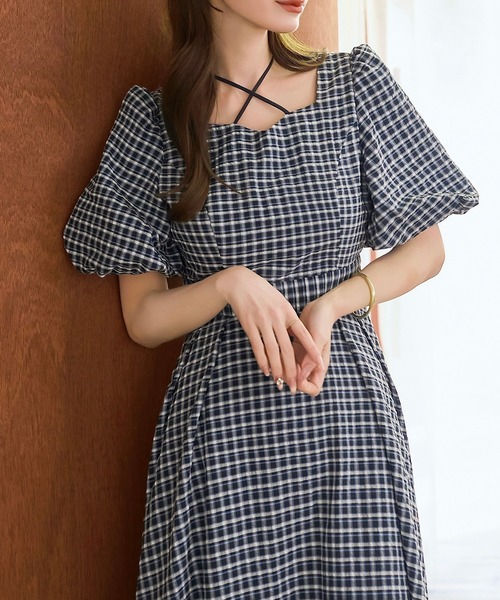 Meiru（メイル）の「チェックパフスリーブフレアワンピース（ワンピース・レディース・ブラウン/ネイビー/ブルー・LARGE/MEDIUM/SMALL）」の18枚目の写真