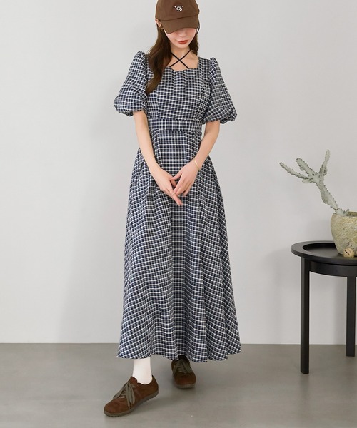 Meiru（メイル）の「チェックパフスリーブフレアワンピース（ワンピース・レディース・ブラウン/ネイビー/ブルー・LARGE/MEDIUM/SMALL）」の19枚目の写真