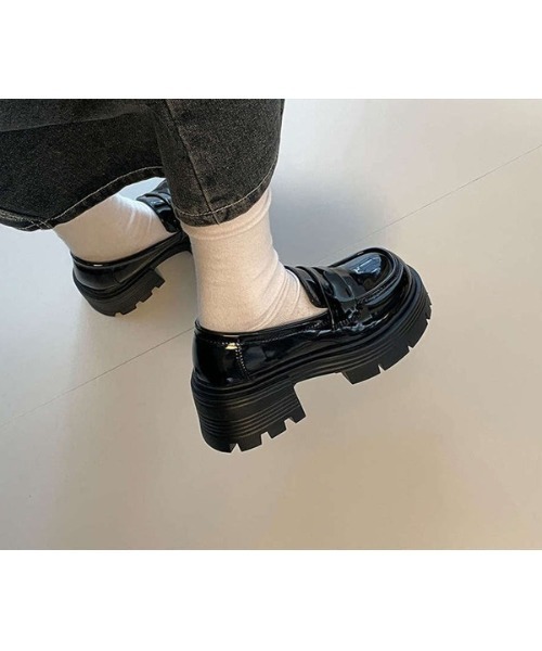lulufa(ルルファ)の「厚底ヒール ローファー ボリュームソール 軽量(ローファー・レディース・ブラック系/ブラック・SMALL/MEDIUM/LARGE)」の8枚目の写真