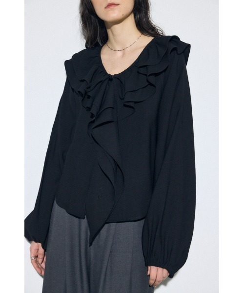 AZUL by moussy(アズールバイマウジー)の「ラッフルロングスリーブブラウス(シャツ/ブラウス・レディース・アイボリー/ブラック/ストライプ・FREE)」の13枚目の写真