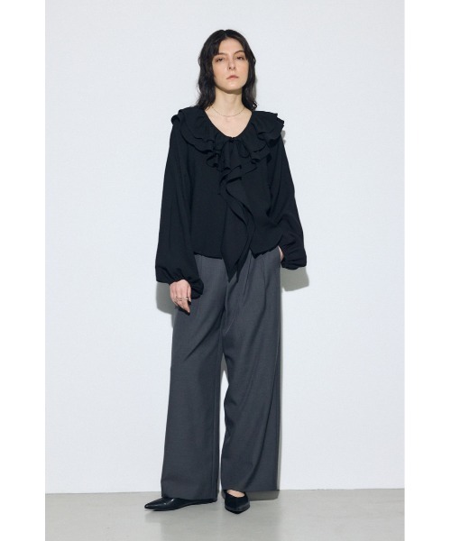 AZUL by moussy(アズールバイマウジー)の「ラッフルロングスリーブブラウス(シャツ/ブラウス・レディース・アイボリー/ブラック/ストライプ・FREE)」の16枚目の写真