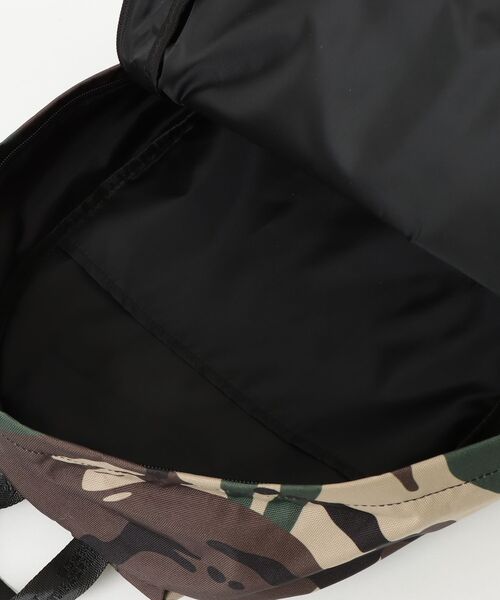 AAPE BY A BATHING APE（エーエイプバイアベイシングエイプ）の「AAPE NOW BACKPACK(camouflage)（バックパック/リュック・メンズ・グリーン系その他2・FREE）」の8枚目の写真