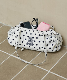 PUBLUX（パブリュクス）の「MARY QUANT × PUBLUX/マリークワント ロゴ刺繍 ギャザー ボストンバッグ　限定展開（ボストンバッグ）」