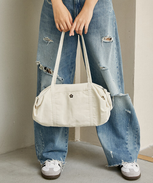 MARY QUANT（マリークワント）の「【待望の再入荷！】MARY QUANT × PUBLUX/マリークワント ロゴ刺繍 ギャザー ボストンバッグ　限定展開（ボストンバッグ・レディース・ドット/ブラック/その他/オフホワイト・ONE SIZE）」の11枚目の写真