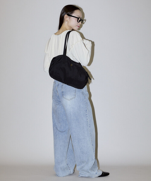 MARY QUANT（マリークワント）の「【待望の再入荷！】MARY QUANT × PUBLUX/マリークワント ロゴ刺繍 ギャザー ボストンバッグ　限定展開（ボストンバッグ・レディース・ドット/ブラック/その他/オフホワイト・ONE SIZE）」の8枚目の写真