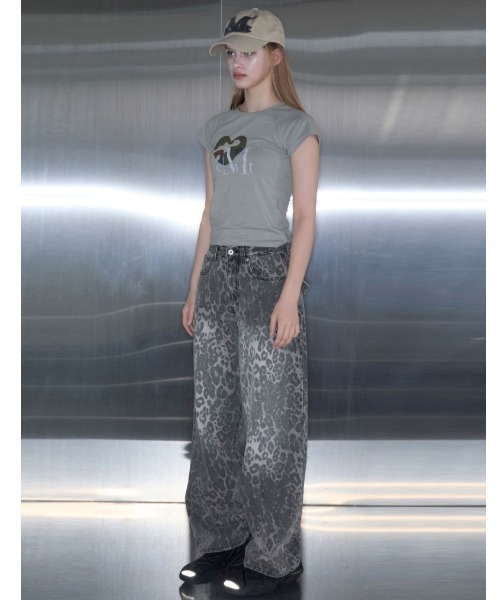 MUCENT(ムセント)の「A'GEM/9 × .kom 『MUCENT/ムセント』 CANYON HEART CAMO HALF T UNISEX/キャニオンハートカモ Tシャツ(Tシャツ/カットソー・レディース・カーキ/チャコールグレー・XS)」の7枚目の写真