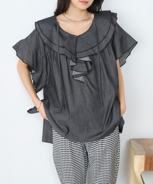 forksy.(フォルクシー)の「【forksy.】ラッフルフリル ライトデニム フレンチスリーブブラウス(シャツ/ブラウス・レディース・ブラック/ライトブルー/ライトグレー/ネイビー・FREE)」の18枚目の写真