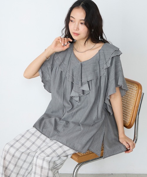 forksy.】ラッフルフリル ライトデニム フレンチスリーブブラウス