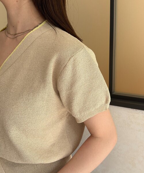 Thevon（ゼボン）の「バイカラー5分袖ショートパフカーディガン（カーディガン/ボレロ・レディース・ベージュ/ネイビー/サックスブルー・FREE）」の17枚目の写真