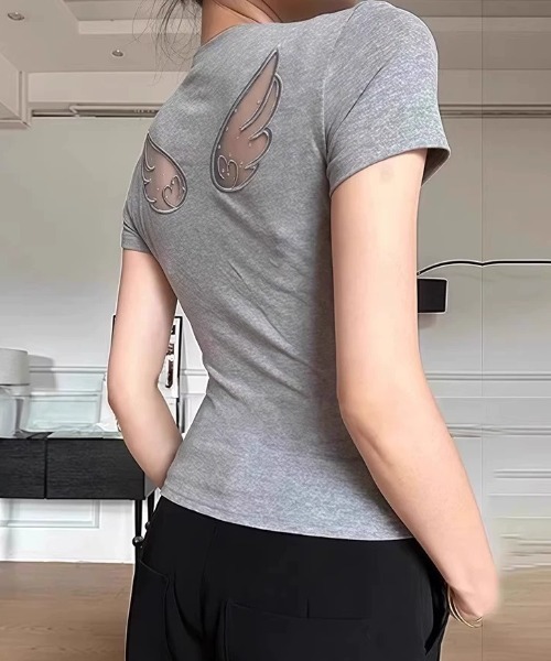 lilful（リルフル）の「【26年春夏新作】羽デザイン ドット柄レース 半袖Tシャツ（Tシャツ/カットソー・レディース・ブラック/グレー・M/S）」の2枚目の写真