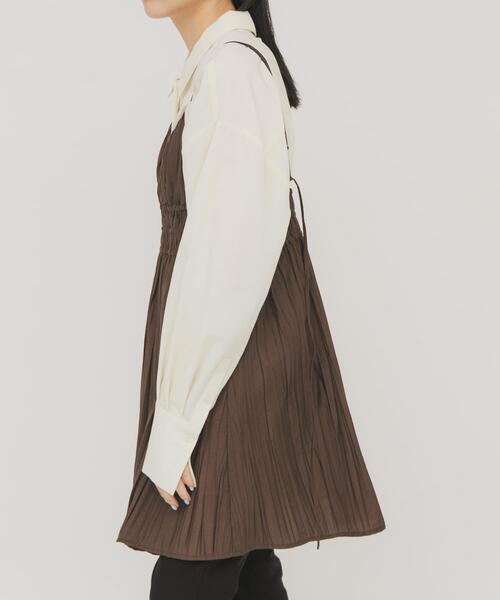 KBF（ケイビーエフ）の「リンクルミニキャミワンピース（ワンピース・レディース・ダークブラウン/チャコールグレー/アイボリー・ONE）」の13枚目の写真